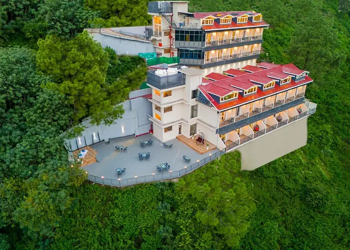 Sterling Ameris Kasauli